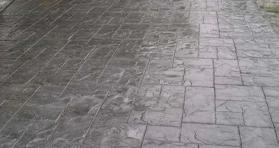 Stamped concrete surface with a rectangular stone pattern